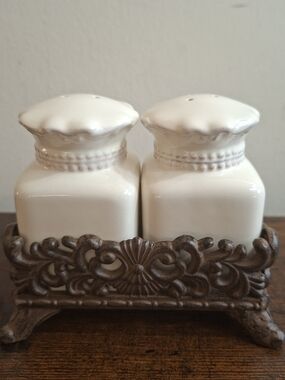 Vintage JCPenney Corveela Ivory Salt & Pepper Set w/ Stand